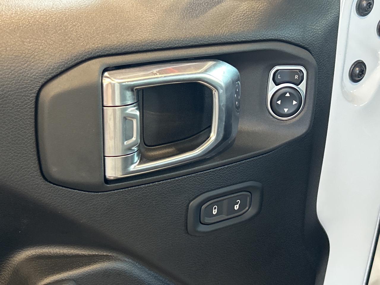 2025 Jeep Wrangler JUST LIKE NEW! Willys w/Hardtop, Convenience Group Photo