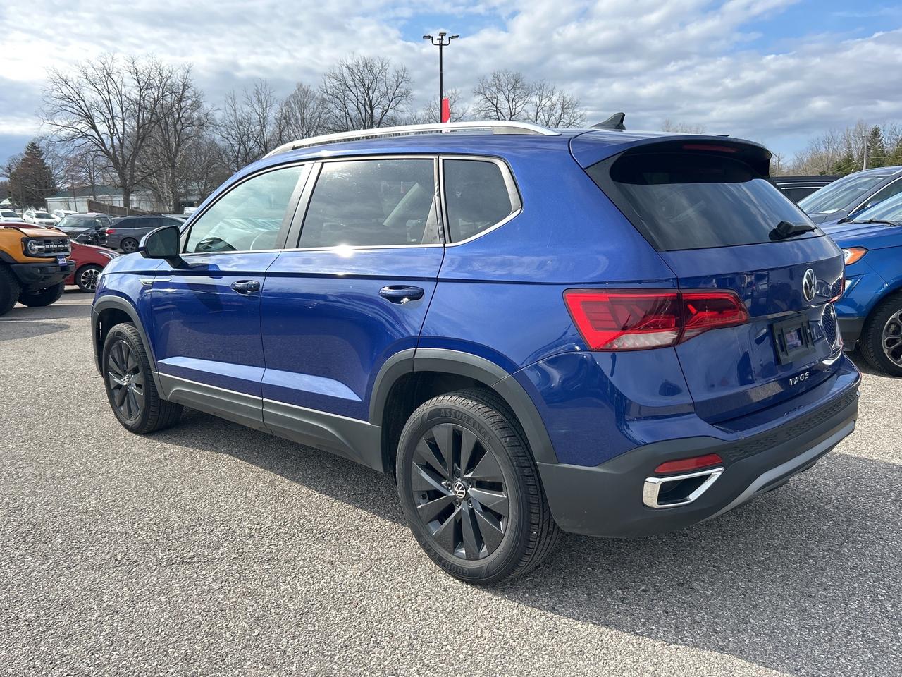 2024 Volkswagen Taos COMFORTLINE, SUNROOF, REMOTE START, BACK UP CAM! Photo3