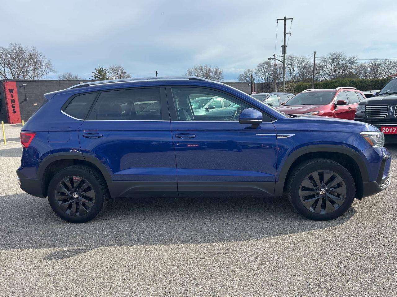 2024 Volkswagen Taos COMFORTLINE, SUNROOF, REMOTE START, BACK UP CAM! Photo