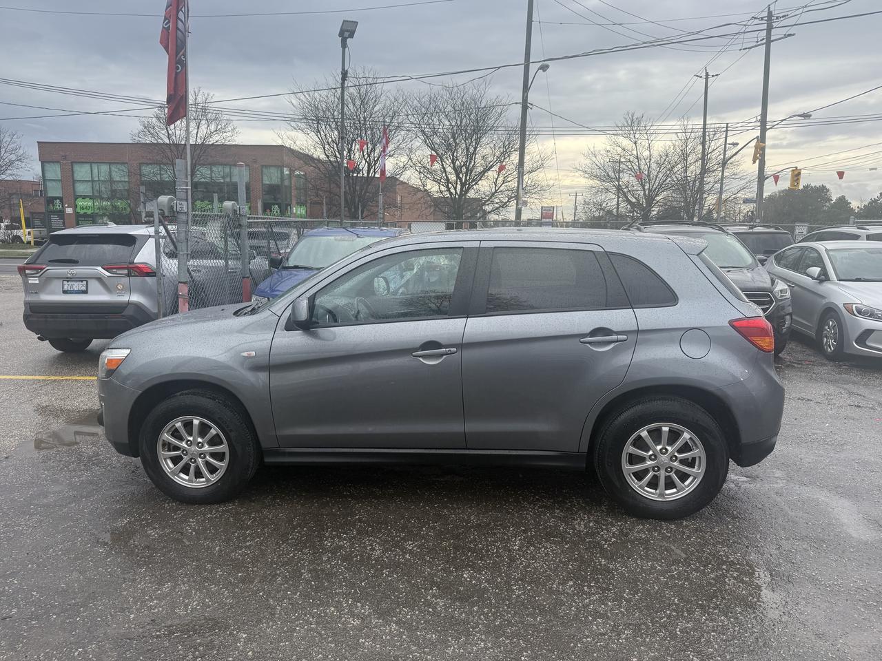 2013 Mitsubishi RVR *** 3 YEAR WARRANTY INCLUDED *** Photo2
