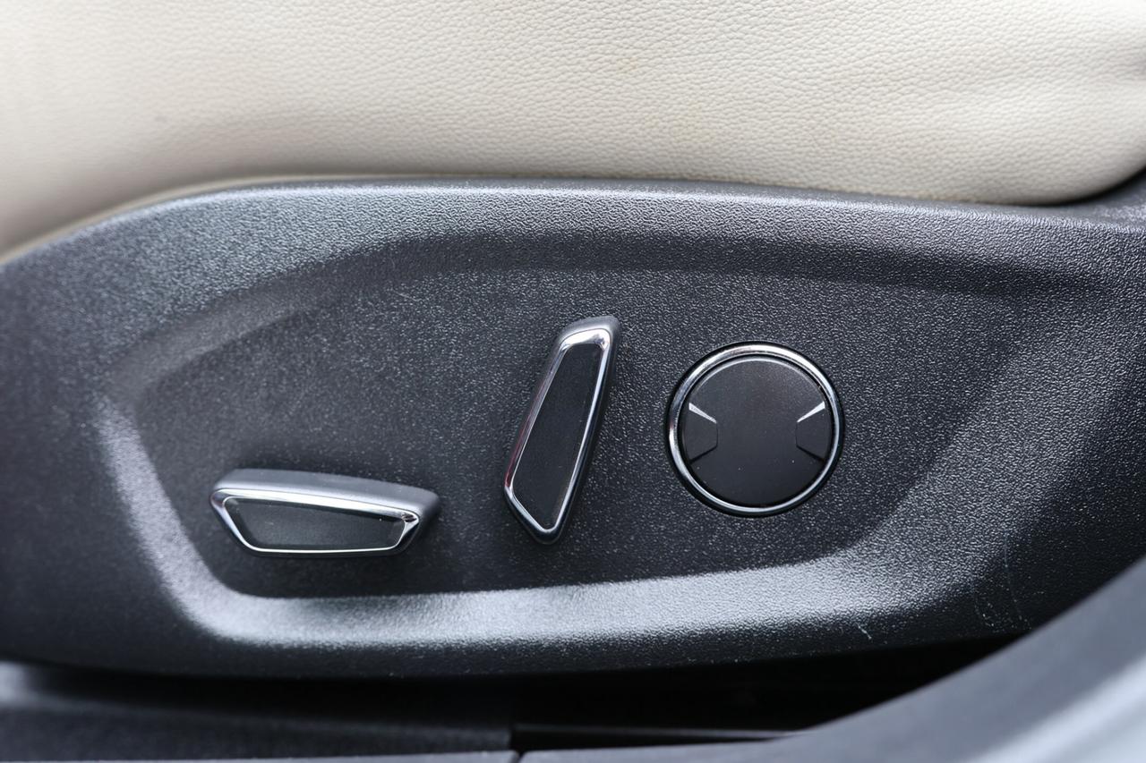 2018 Ford Fusion TITANIUM-AWD-R STARTER/NAV/LEATHER/P SEATS/H&C SEA Photo