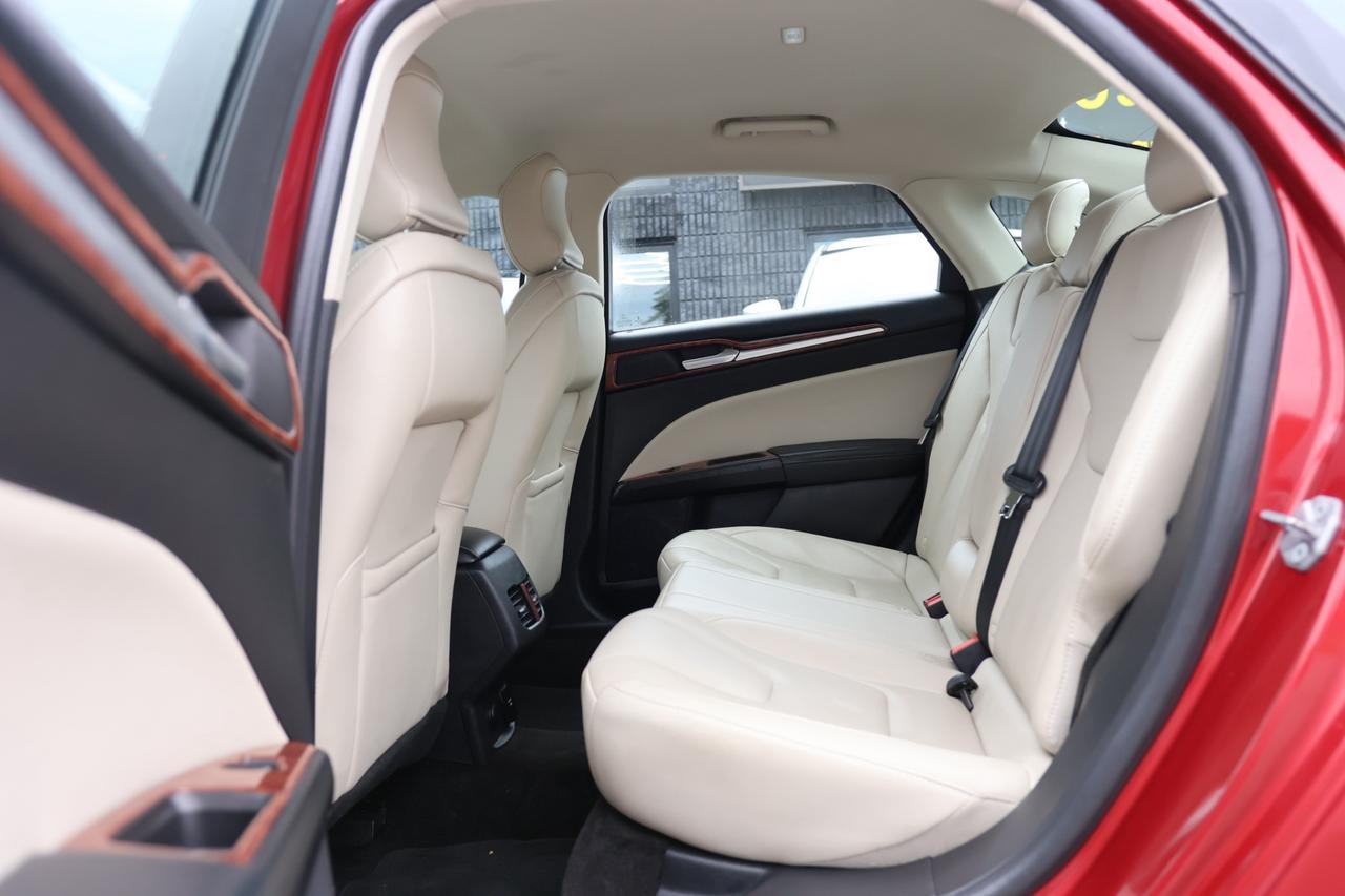 2018 Ford Fusion TITANIUM-AWD-R STARTER/NAV/LEATHER/P SEATS/H&C SEA Photo