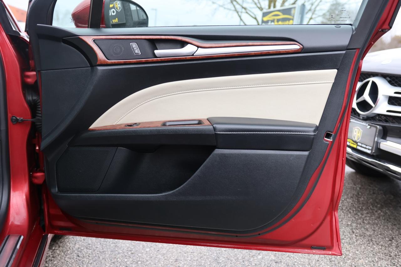 2018 Ford Fusion TITANIUM-AWD-R STARTER/NAV/LEATHER/P SEATS/H&C SEA Photo