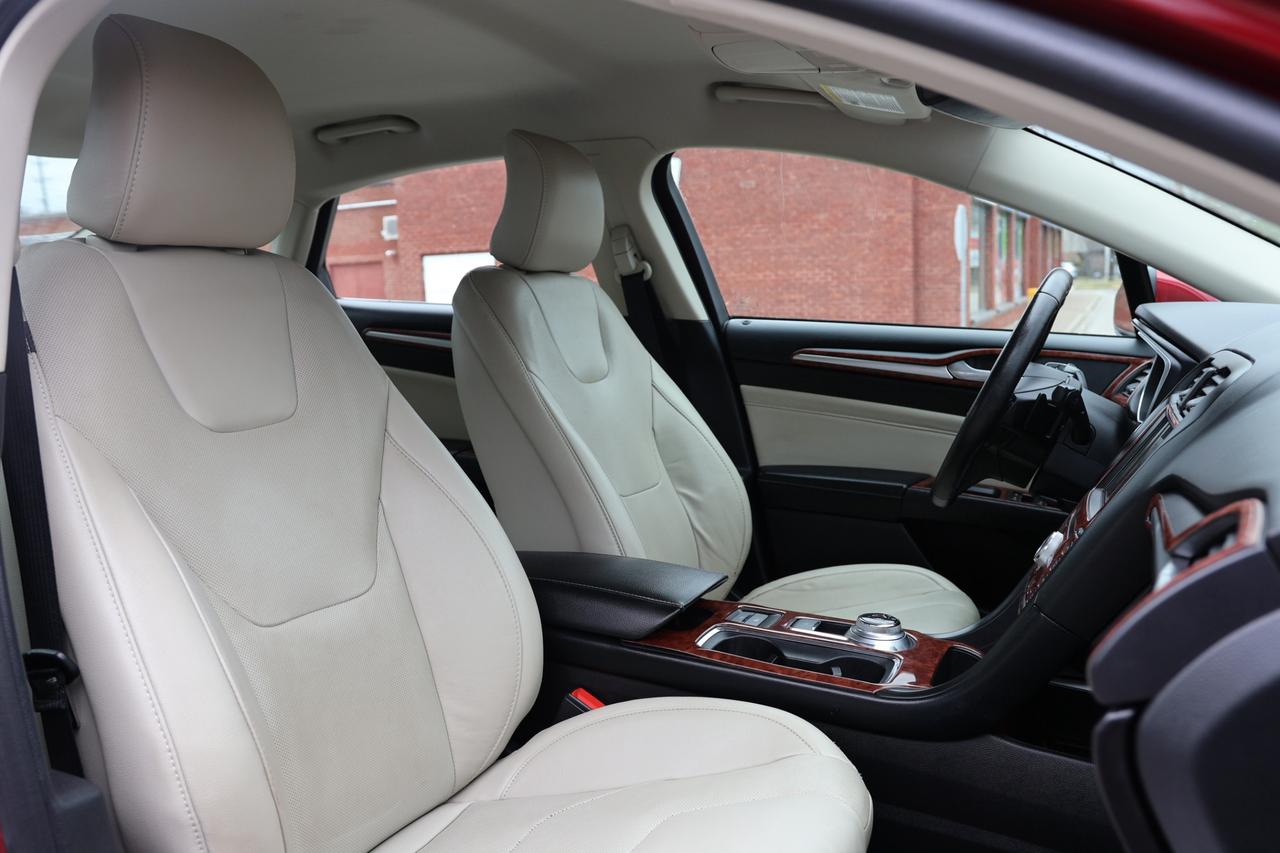 2018 Ford Fusion TITANIUM-AWD-R STARTER/NAV/LEATHER/P SEATS/H&C SEA Photo