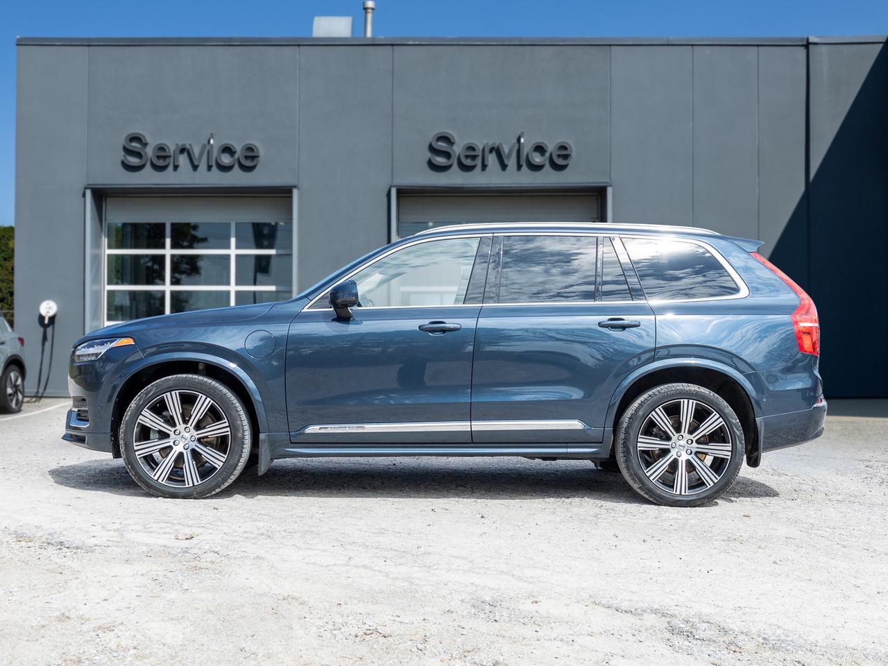 2024 Volvo XC90 Hybrid T8 eAWD PLUG IN HYBRID PLUS 7-Seater OFF LEASE CPO Photo