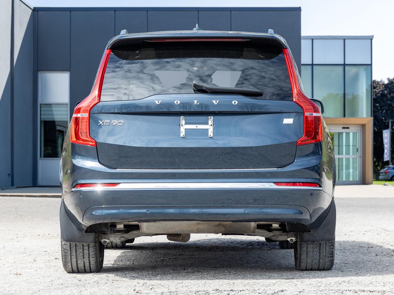 2024 Volvo XC90 Hybrid T8 eAWD PLUG IN HYBRID PLUS 7-Seater OFF LEASE CPO Photo
