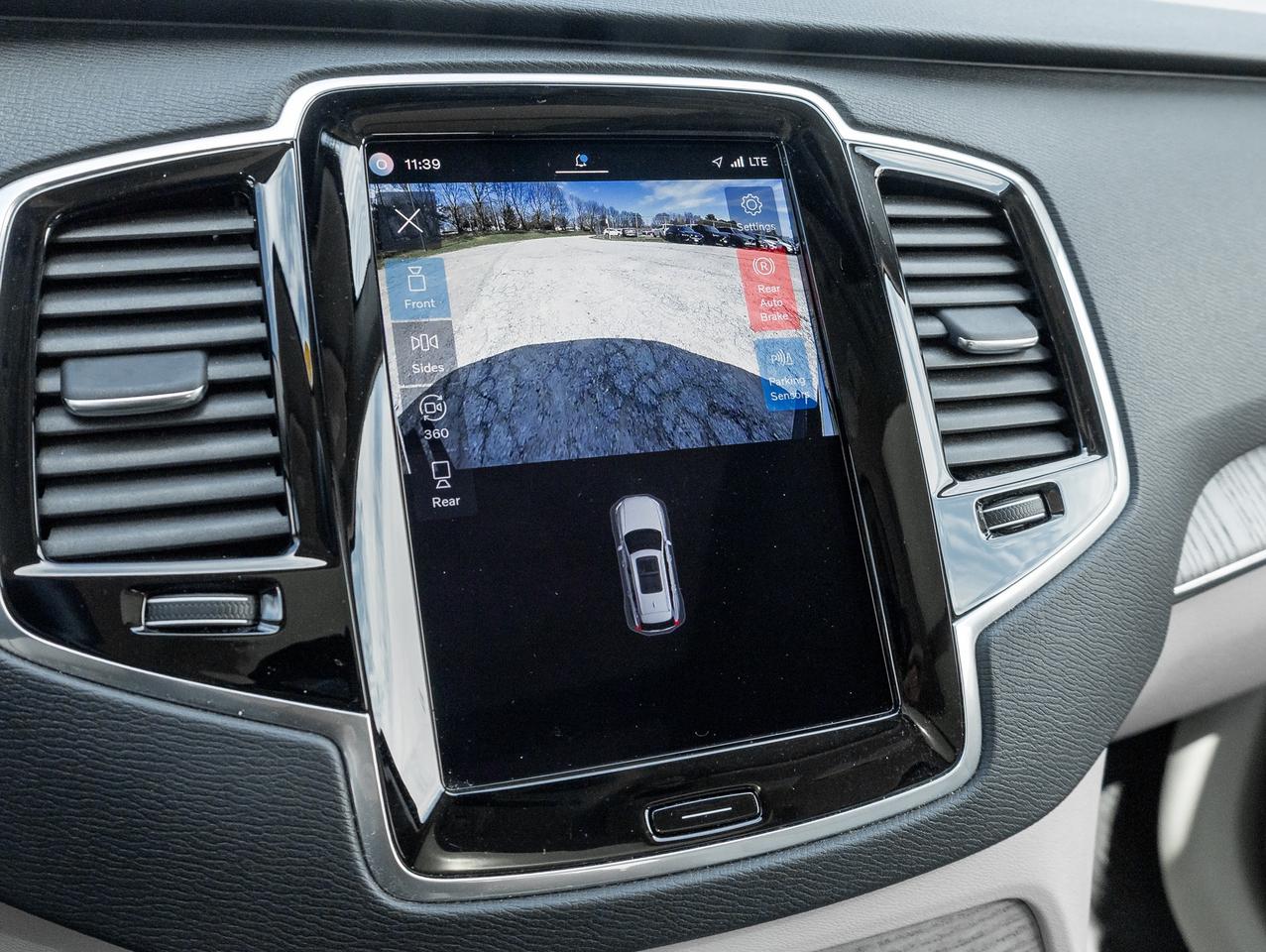 2024 Volvo XC90 Hybrid T8 eAWD PLUG IN HYBRID PLUS 7-Seater OFF LEASE CPO Photo