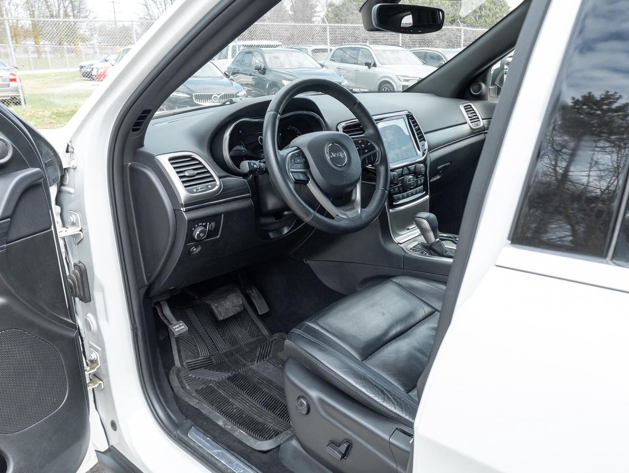 2019 Jeep Grand Cherokee Limited 4x4  TRADE IN  2 SETS OF WHEELS Photo