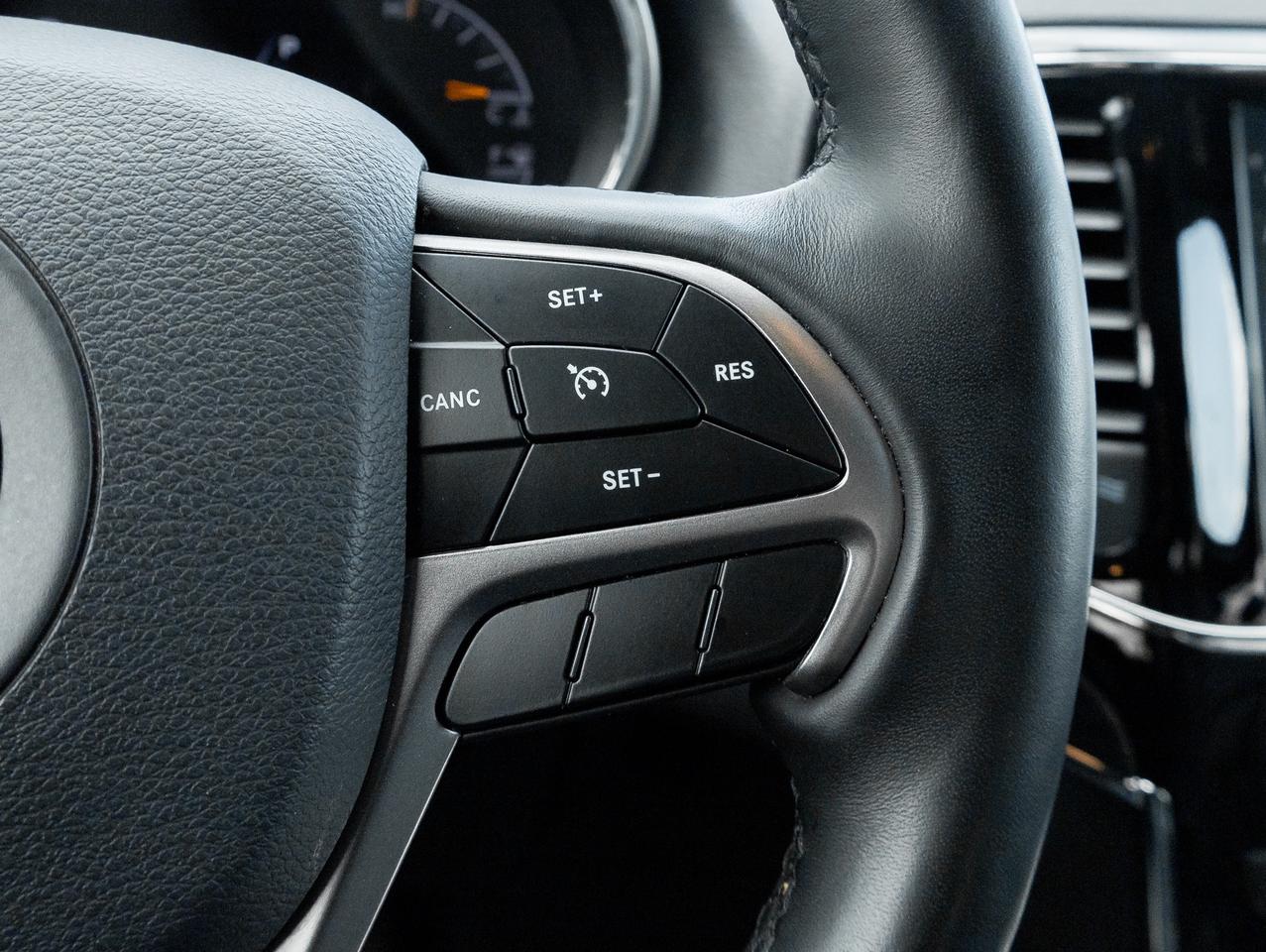 2019 Jeep Grand Cherokee Limited 4x4  TRADE IN  2 SETS OF WHEELS Photo