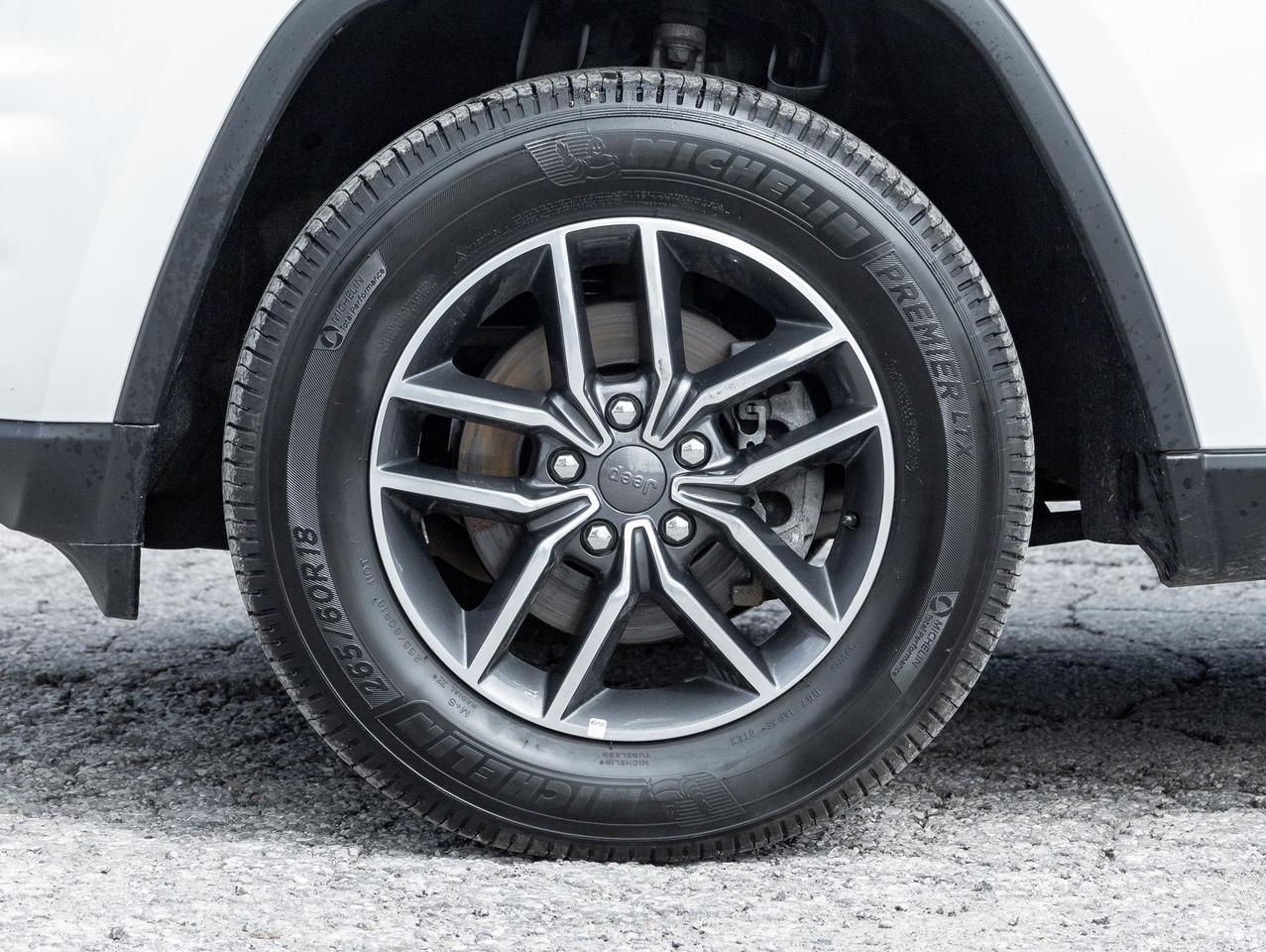 2019 Jeep Grand Cherokee LIMITED 4X4 Photo3
