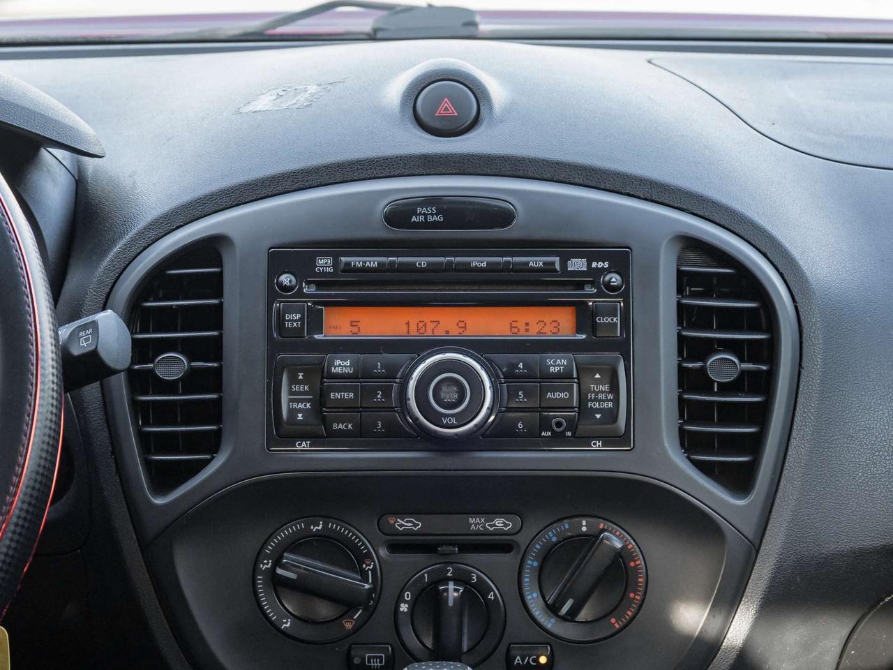 2013 Nissan Juke CVT SV AWD Photo
