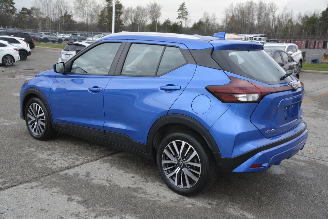 2023 Nissan Kicks SV FWD Photo2