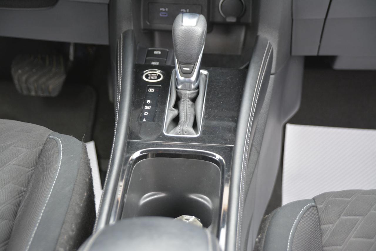 2023 Nissan Kicks SV FWD Photo