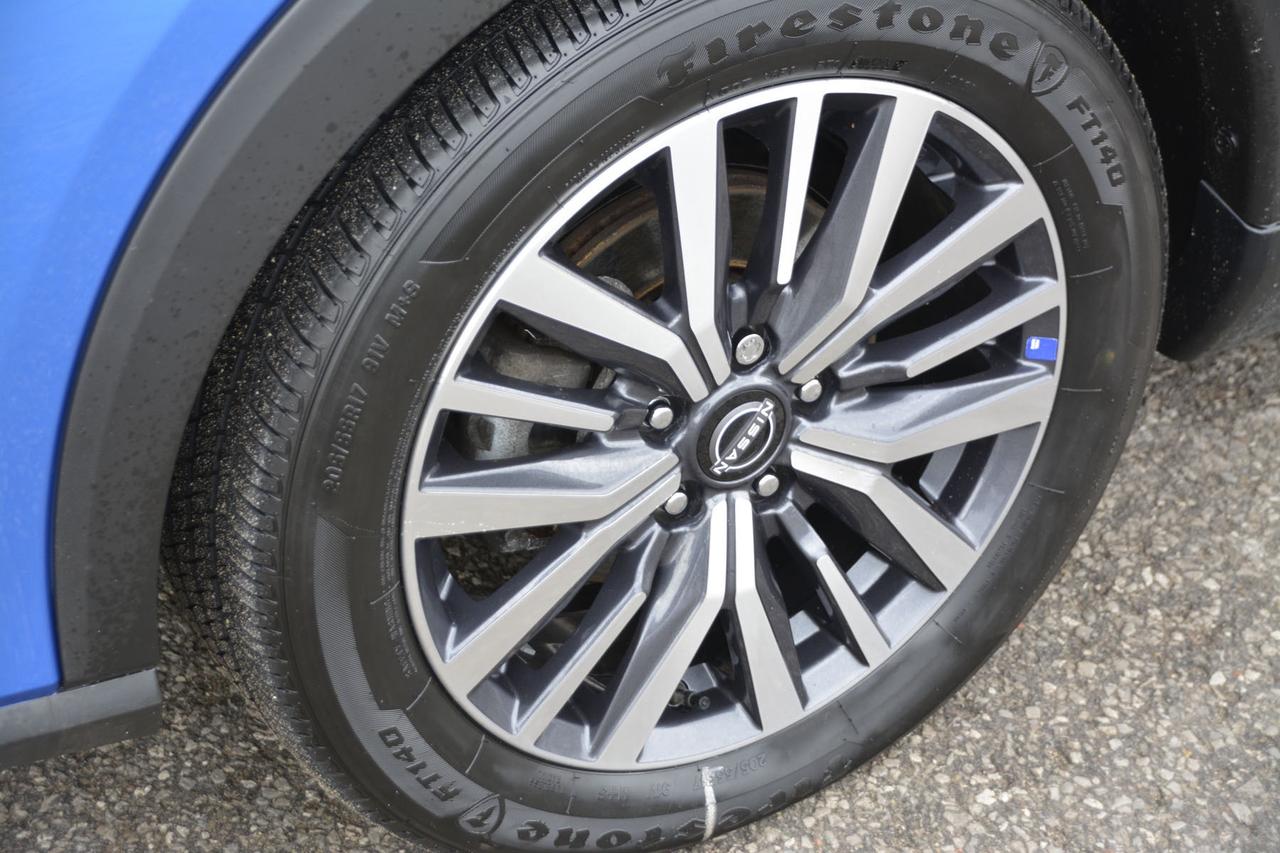 2023 Nissan Kicks SV FWD Photo