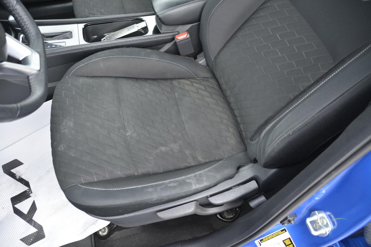 2023 Nissan Kicks SV FWD Photo