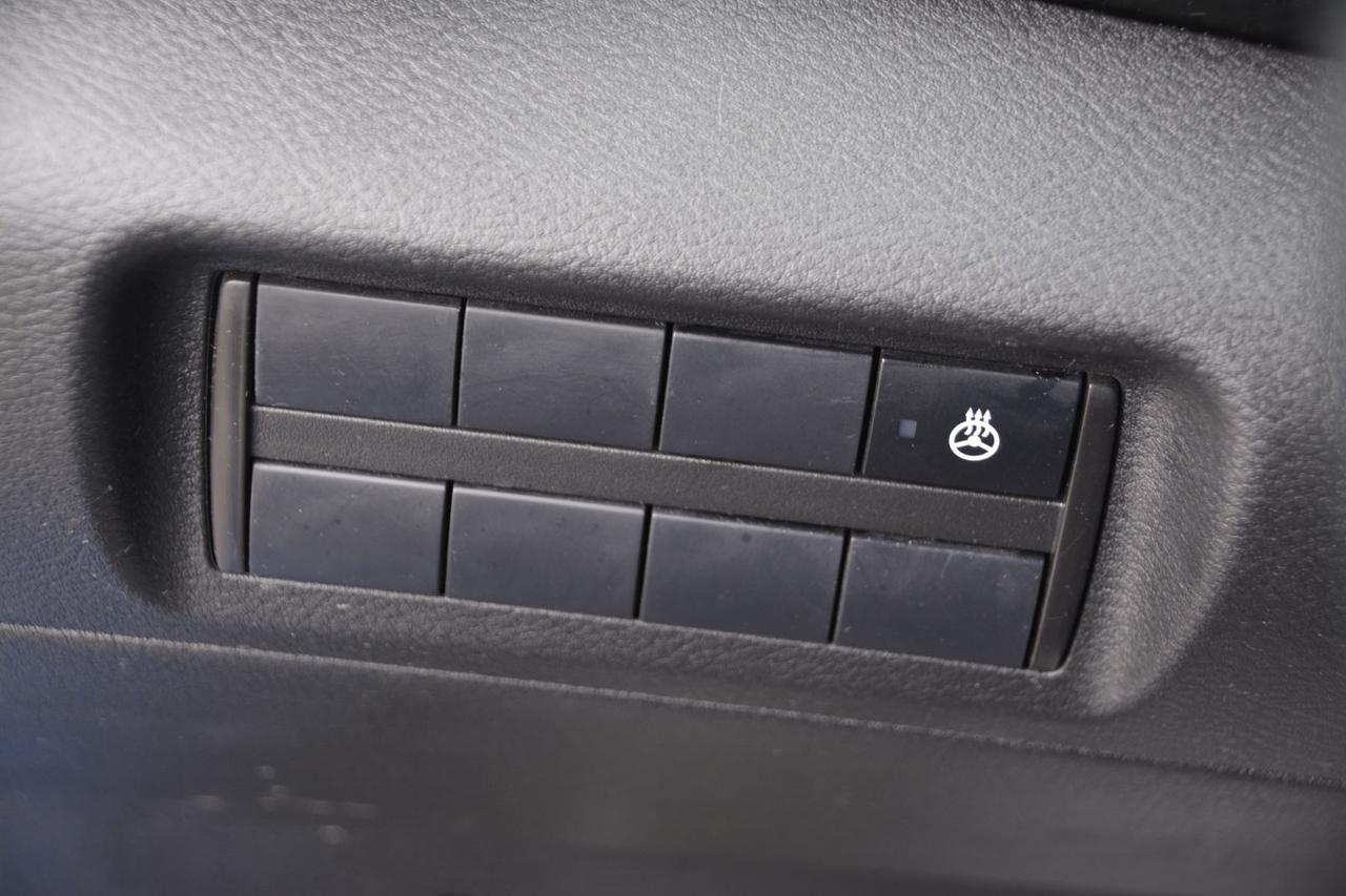 2023 Nissan Kicks SV FWD Photo