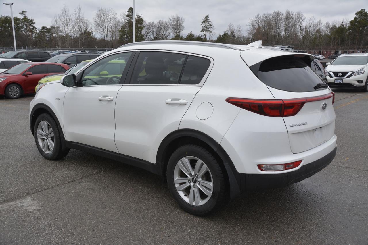 2018 Kia Sportage LX AWD Photo2