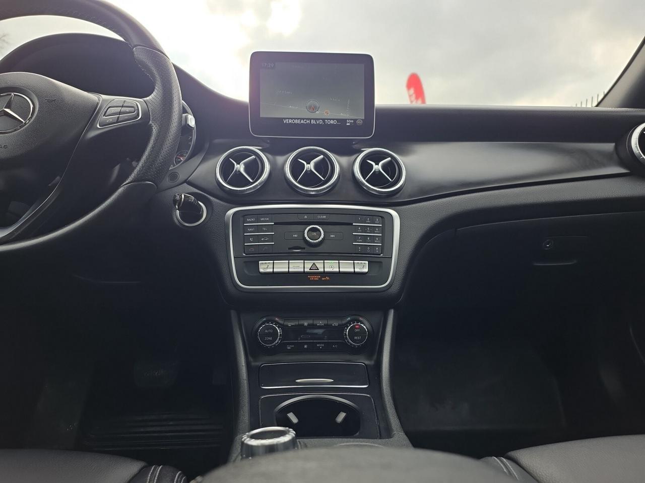 2018 Mercedes-Benz CLA-Class CLA 250 4MATIC AMG PKG * NAVIGATION / PANORAMIC / Photo