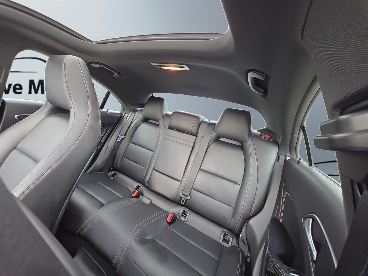 2018 Mercedes-Benz CLA-Class CLA 250 4MATIC AMG PKG * NAVIGATION / PANORAMIC / Photo