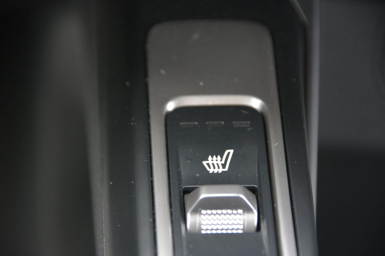 2025 Kia Sorento EX AWD Photo