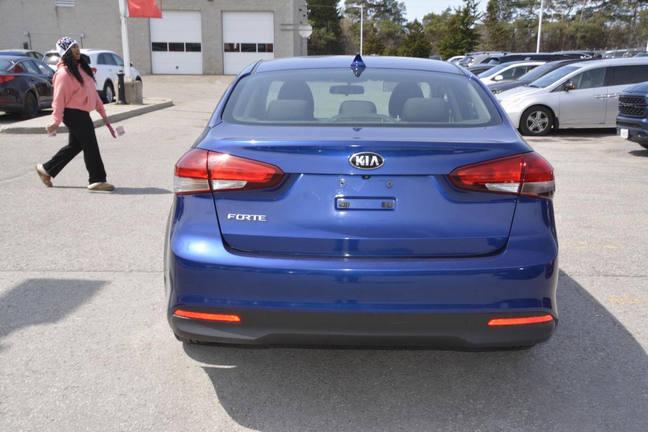 2018 Kia Forte LX AUTO Photo