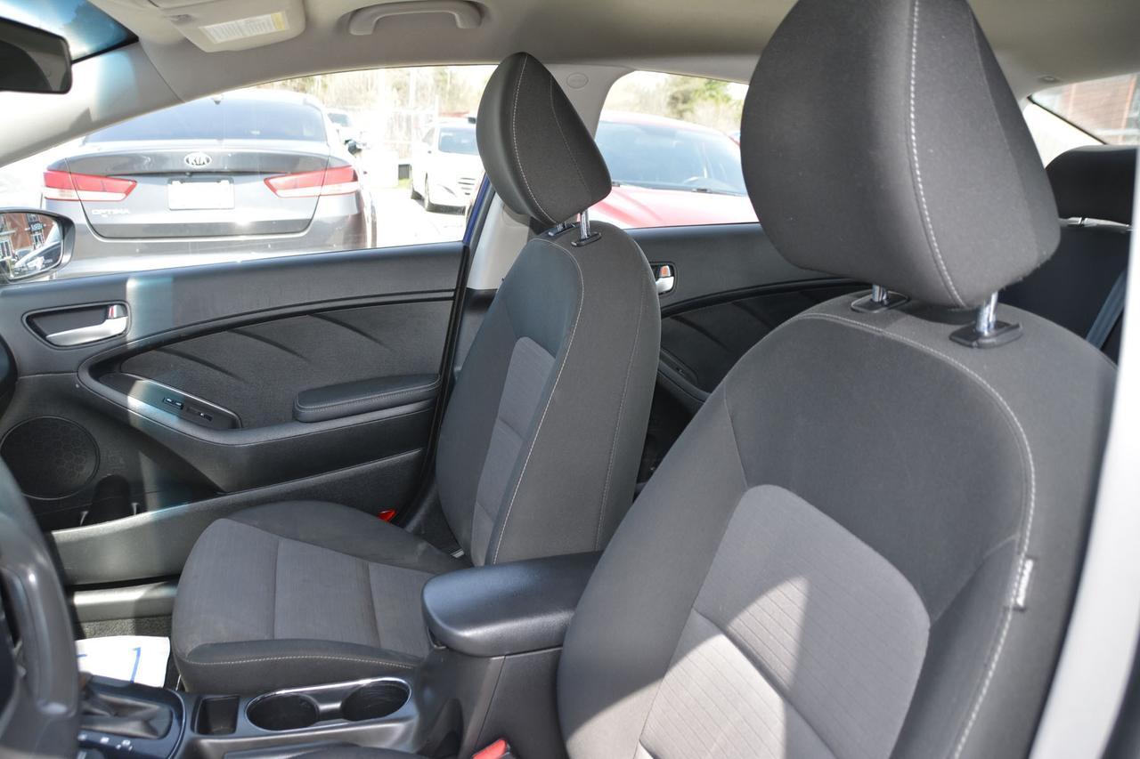 2018 Kia Forte LX AUTO Photo