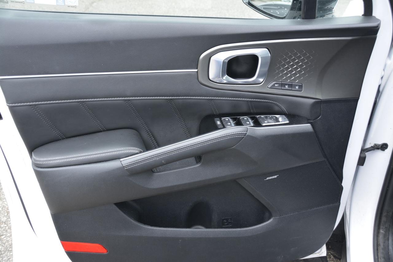 2023 Kia Sorento SX AWD w-Black Leather Photo