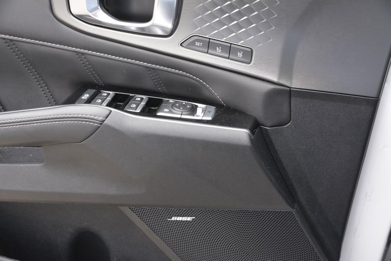 2023 Kia Sorento SX AWD w-Black Leather Photo