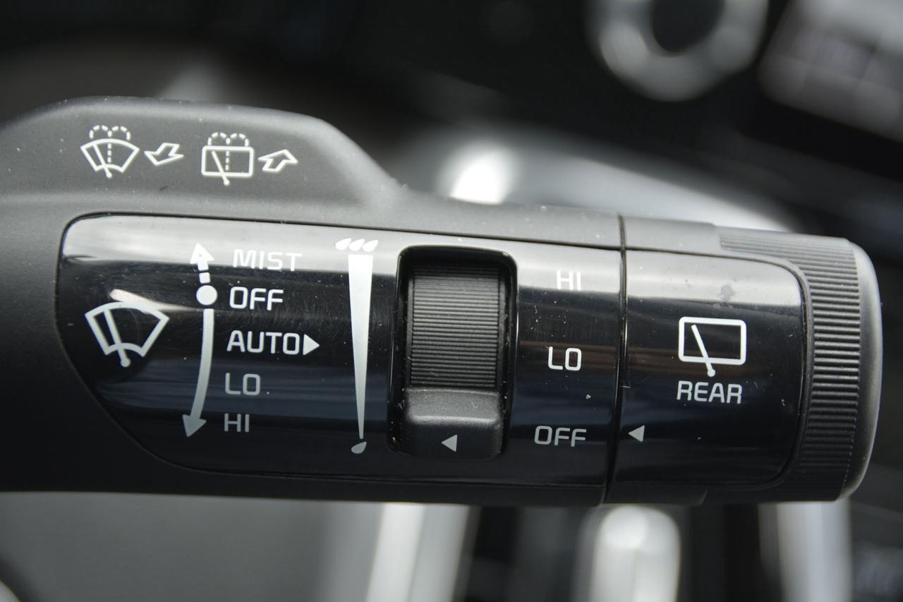 2023 Kia Sorento SX AWD w-Black Leather Photo