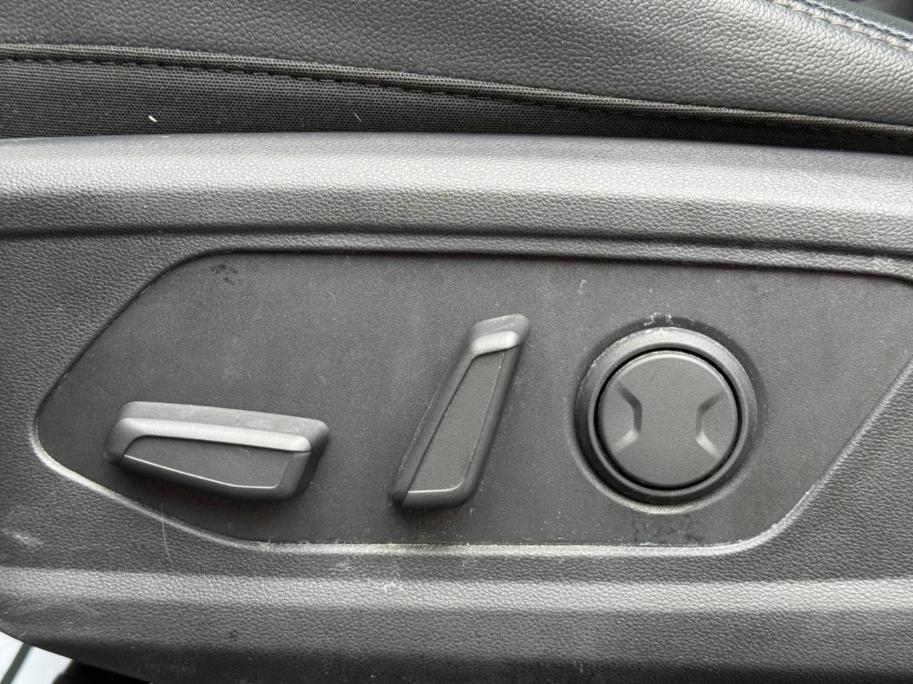 2022 Hyundai Tucson LUXURY   AWD HYBRID   NO ACCIDENT Photo