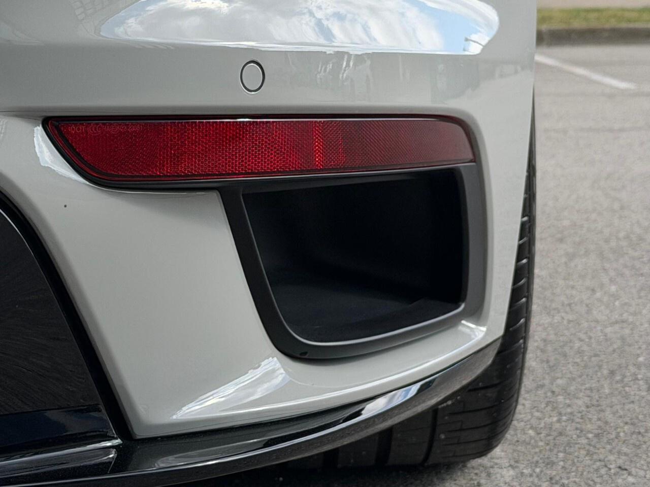 2023 Porsche 911 Turbo S Coupe Photo