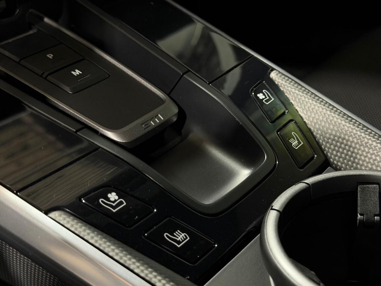 2023 Porsche 911 Turbo S Coupe Photo