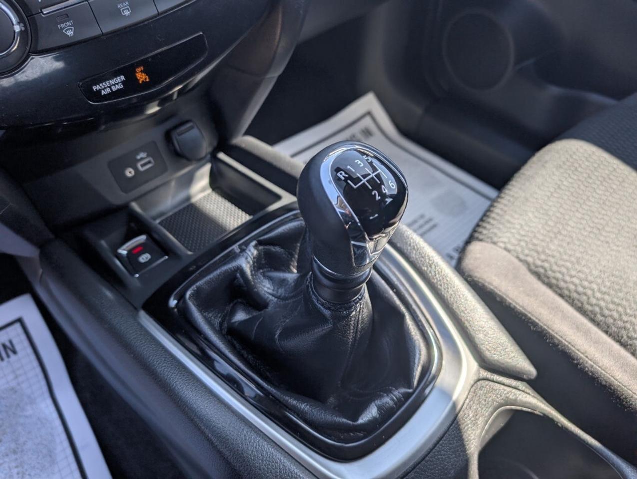 2020 Nissan Qashqai S   CAMERA   HTD SEATS   BLIND SPOT Photo