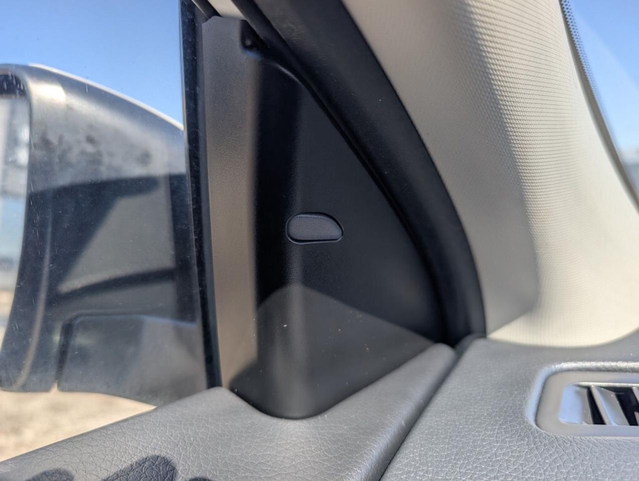 2020 Nissan Qashqai S   CAMERA   HTD SEATS   BLIND SPOT Photo