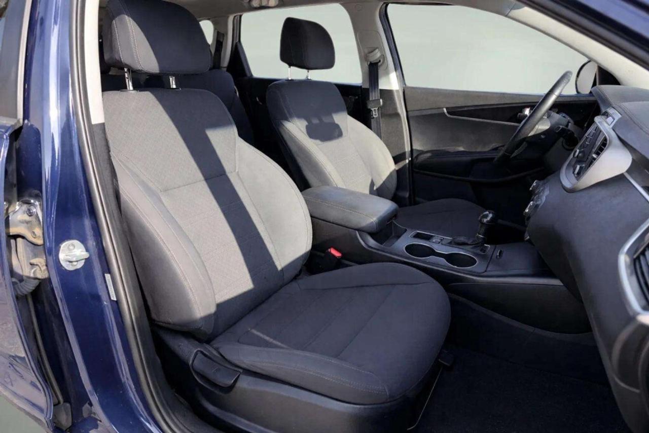 2017 Kia Sorento LX -  AWD - 7 SEATER Photo