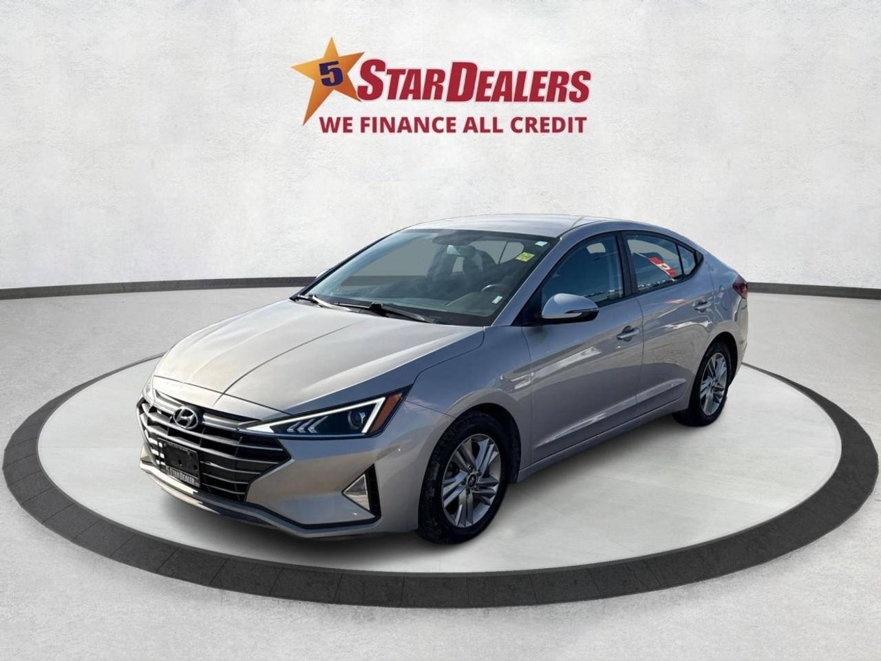 2020 Hyundai Elantra LEATHER SUNROOF PWR SEAT WE FINANCE ALL CREDIT! Photo