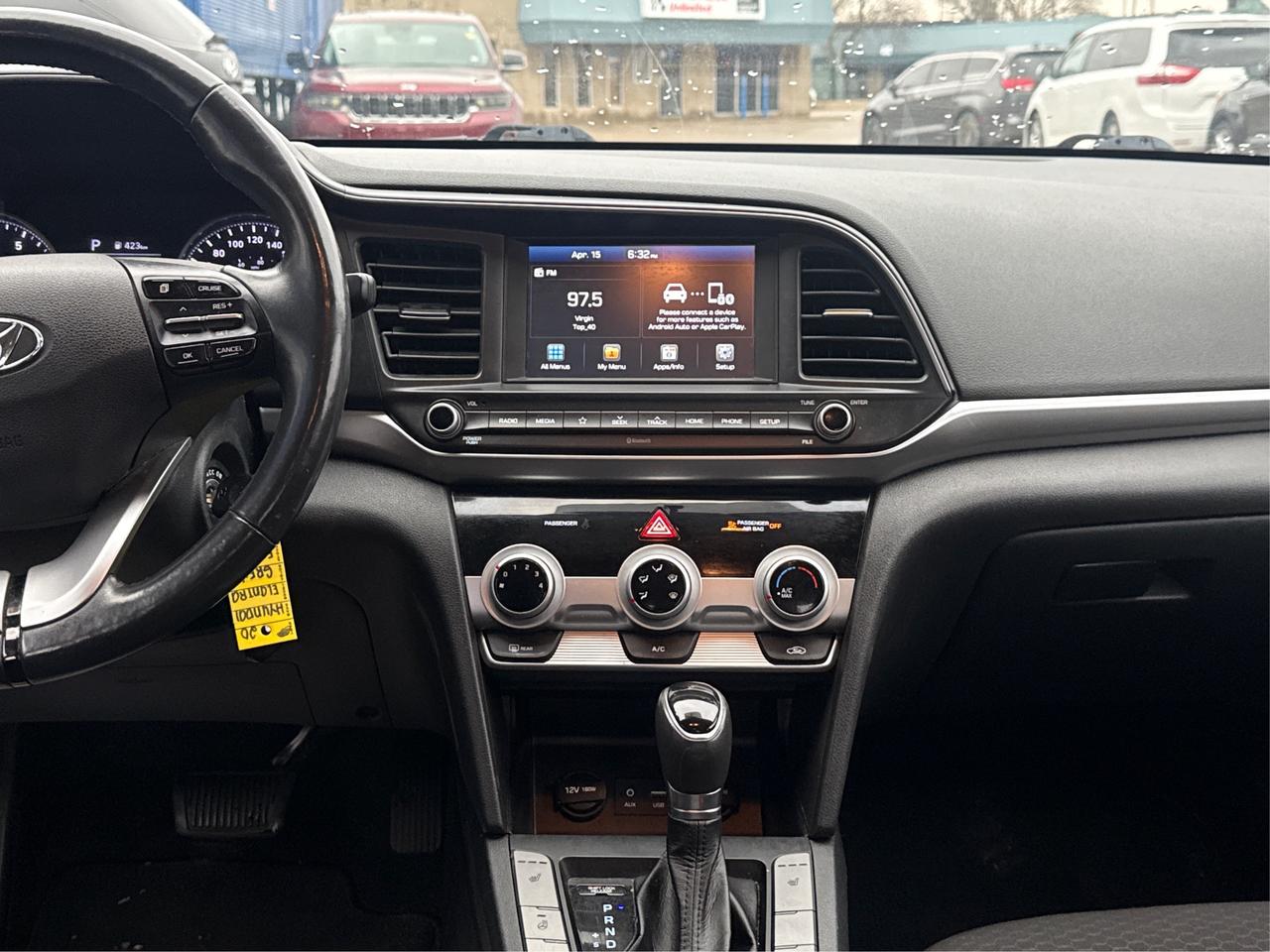 2020 Hyundai Elantra LEATHER SUNROOF PWR SEAT WE FINANCE ALL CREDIT! Photo