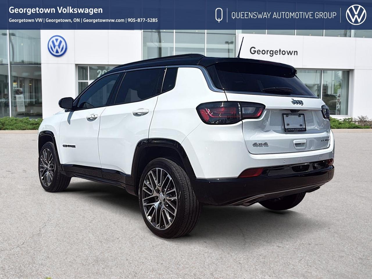 2023 Jeep Compass LIMITED Photo