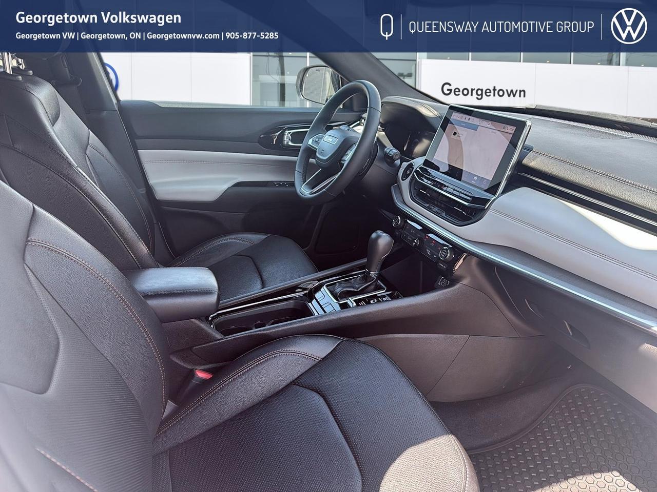 2023 Jeep Compass LIMITED Photo