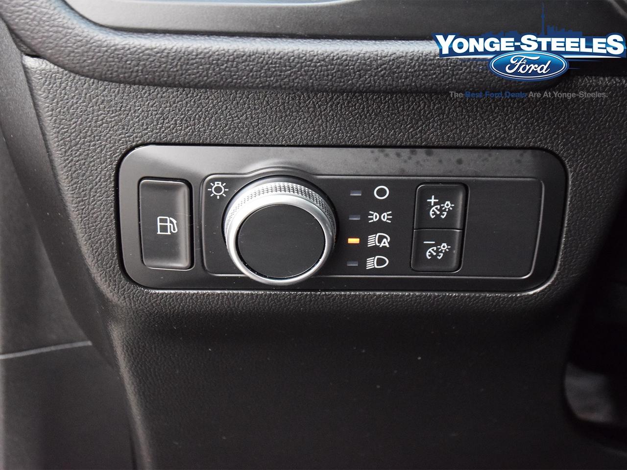 2021 Ford Escape 201A   COPILOT 360   COLD WEATHER   HEATED STEERIN Photo
