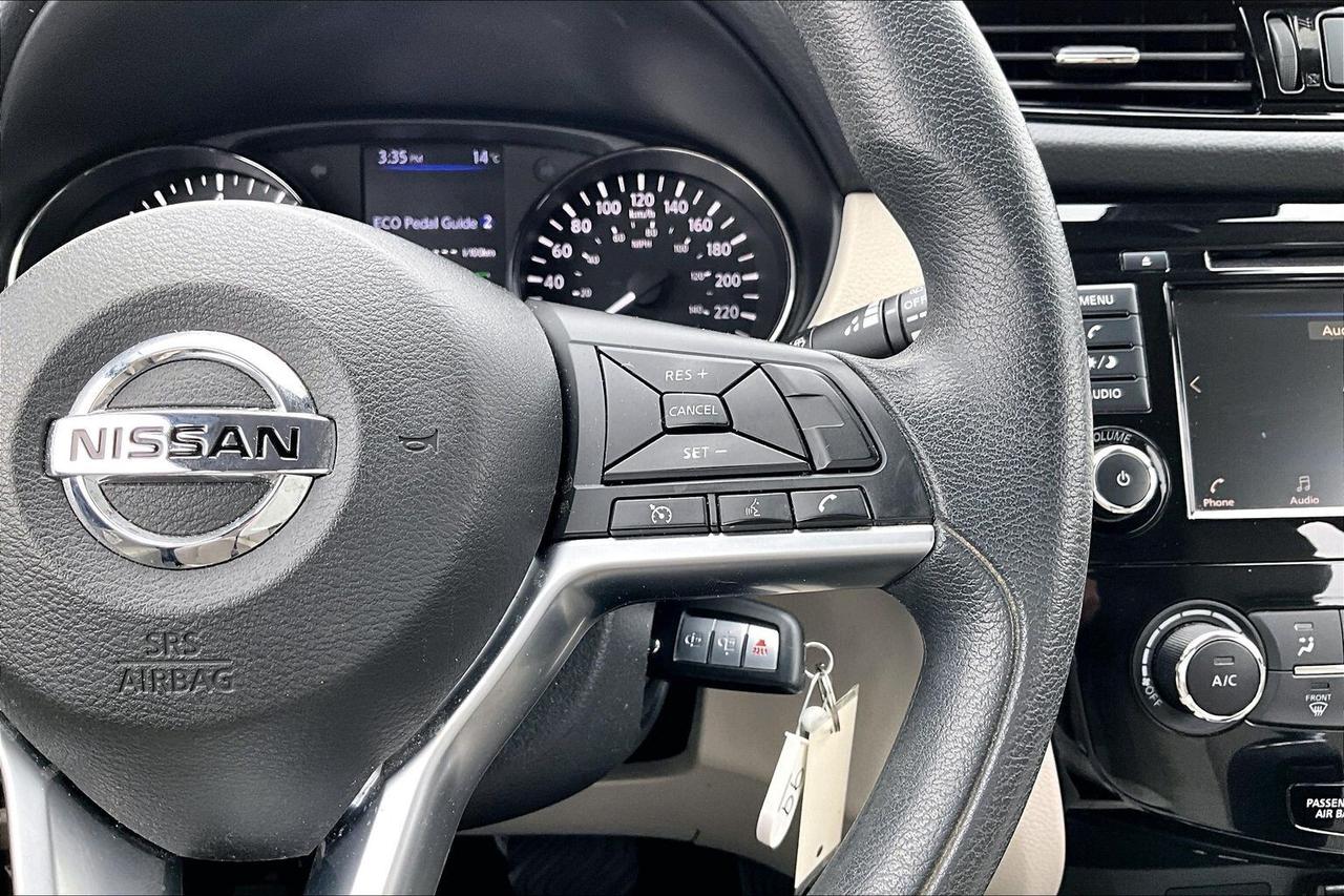 2021 Nissan Qashqai S   HEATED SEATS   BLIND SPOT ALERT   CARPLAY Photo