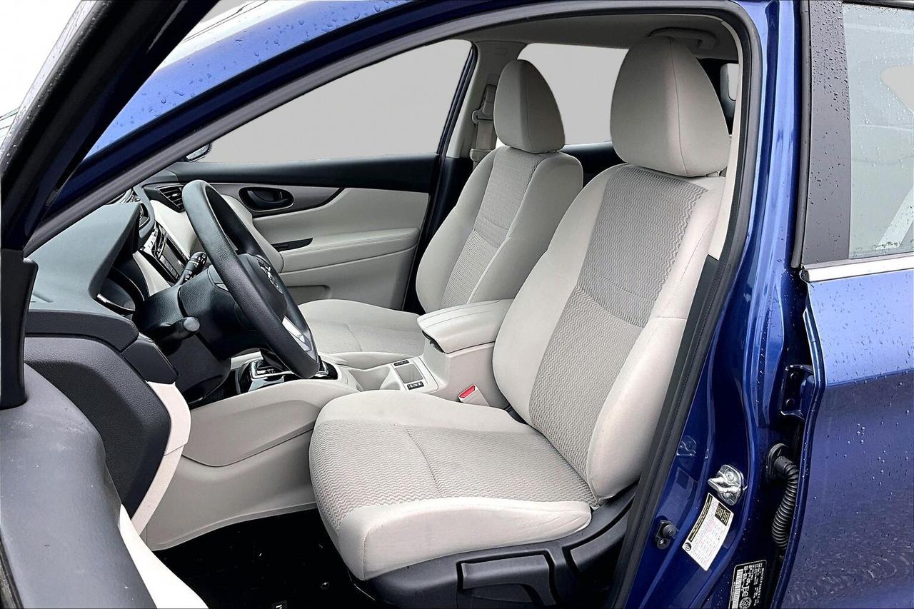 2021 Nissan Qashqai S   HEATED SEATS   BLIND SPOT ALERT   CARPLAY Photo