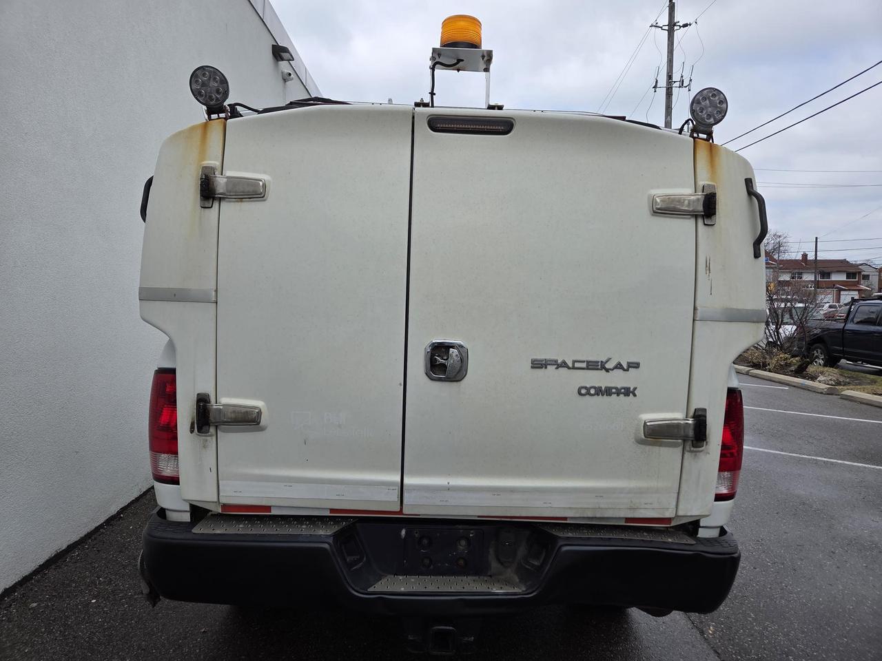 2016 RAM 2500 4WD CREW CAB-LONG BOX-SPACE KAP-CERTIFIED-1 OWNER Photo