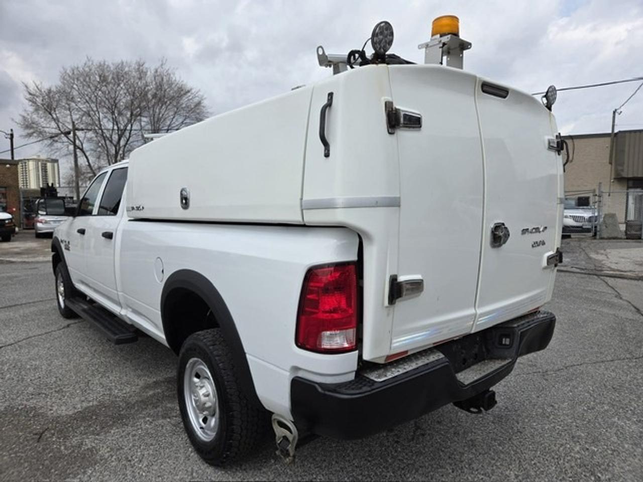 2016 RAM 2500 4WD CREW CAB-LONG BOX-SPACE KAP-CERTIFIED-1 OWNER Photo3