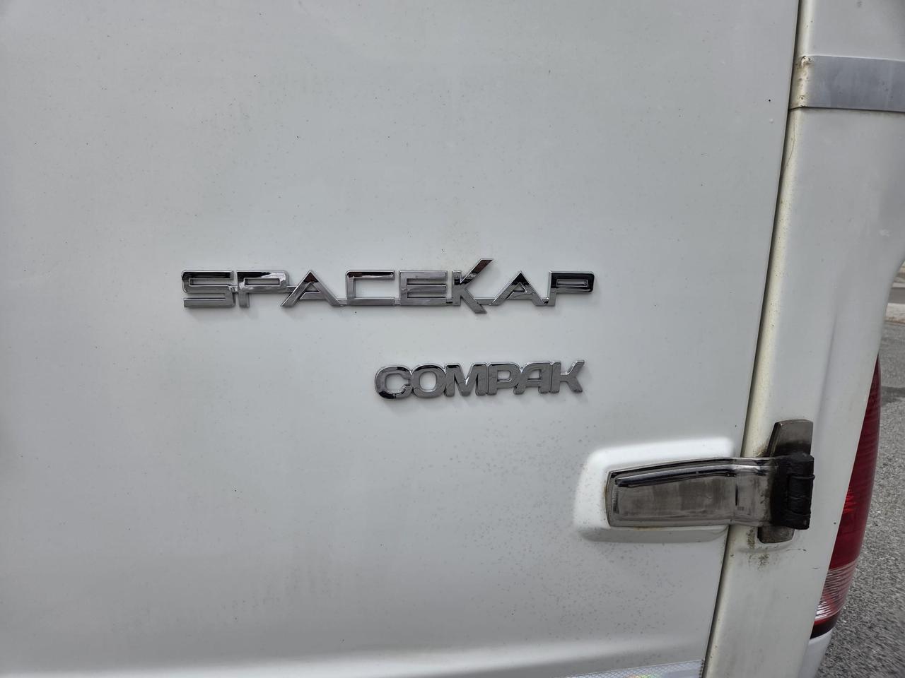 2016 RAM 2500 4WD CREW CAB-LONG BOX-SPACE KAP-CERTIFIED-1 OWNER Photo