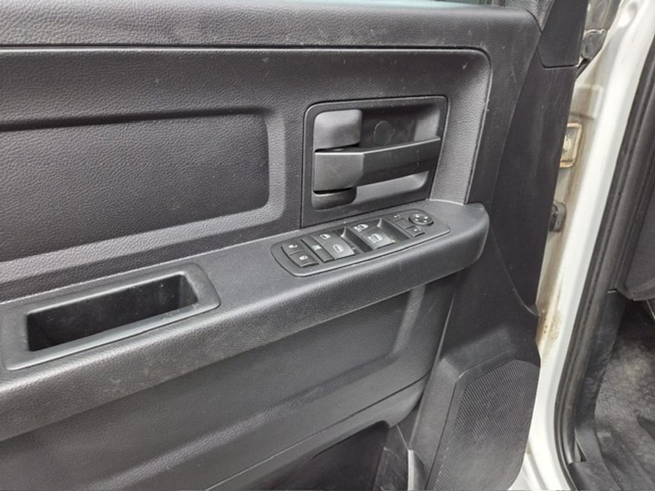 2016 RAM 2500 4WD CREW CAB-LONG BOX-SPACE KAP-CERTIFIED-1 OWNER Photo