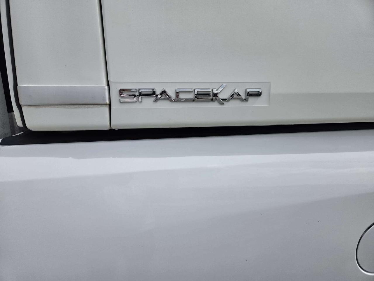 2016 RAM 2500 4WD CREW CAB-LONG BOX-SPACE KAP-CERTIFIED-1 OWNER Photo