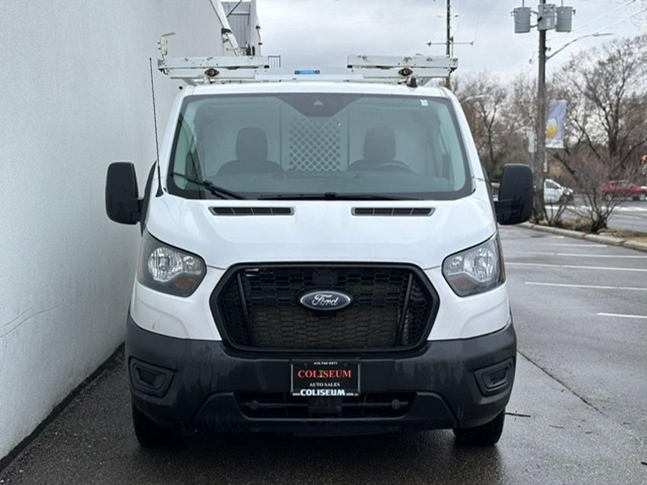 2021 Ford Transit Cargo Van T-150 AWD LADDER RACK-DIVIDER-CAMERA-NEW TIRES!!! Photo