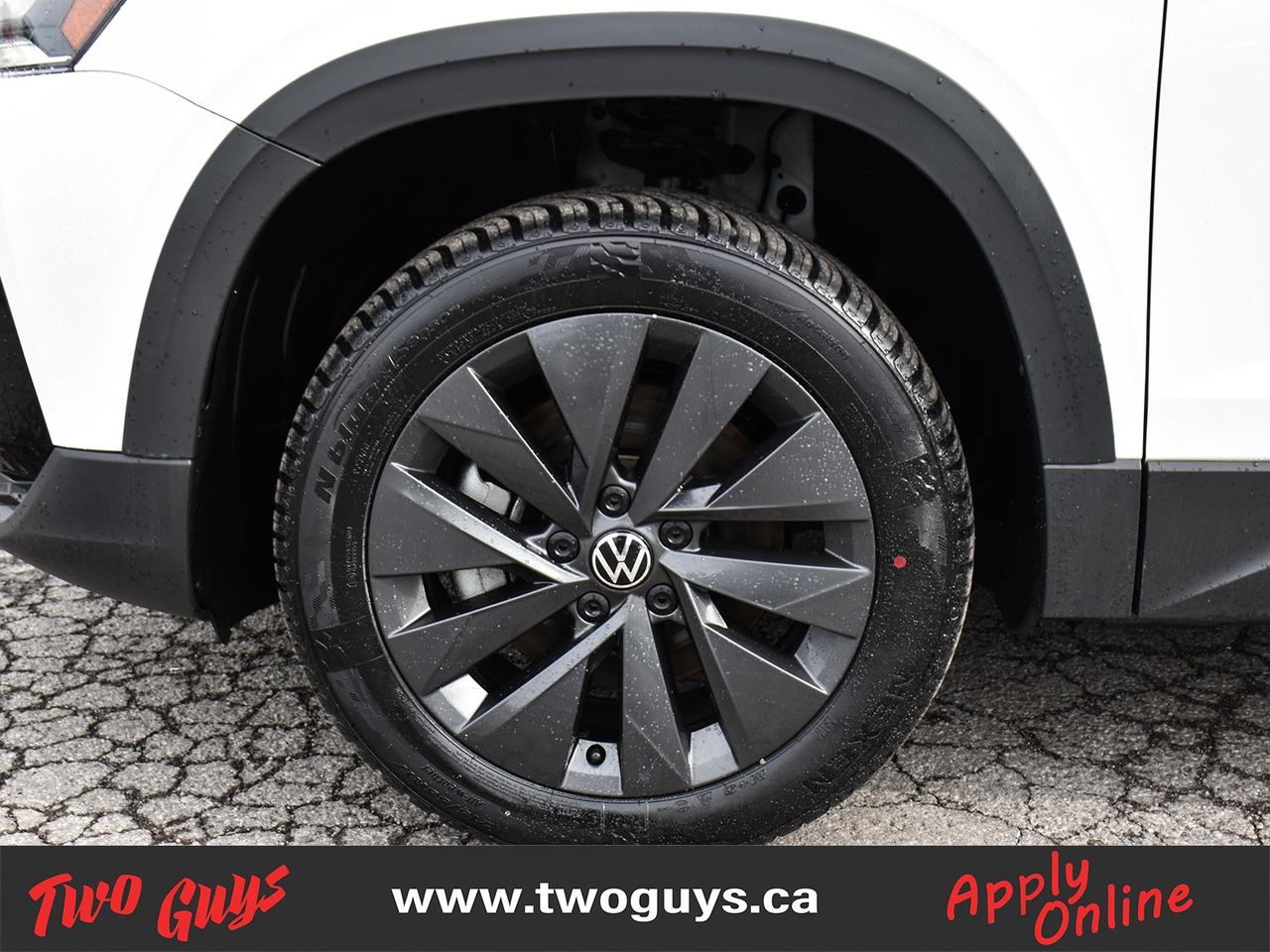 2024 Volkswagen Taos Comfortline FWD Panoroof Back Up Camera Photo