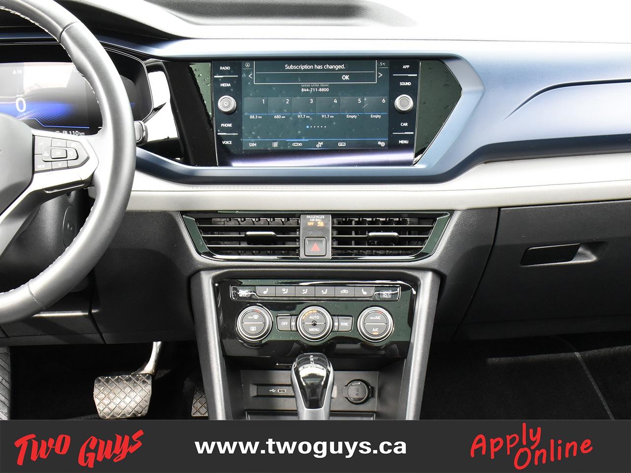 2024 Volkswagen Taos Comfortline FWD Panoroof Back Up Camera Photo